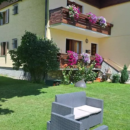 Apartment Alma *