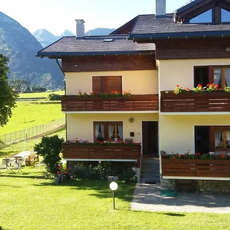 Alma Apartment *