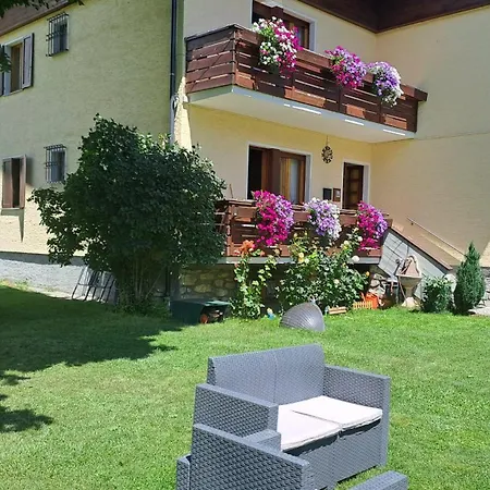 Apartament Alma *