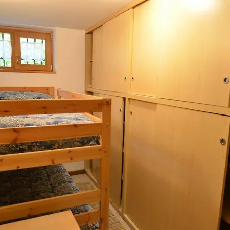 Apartman Alma *
